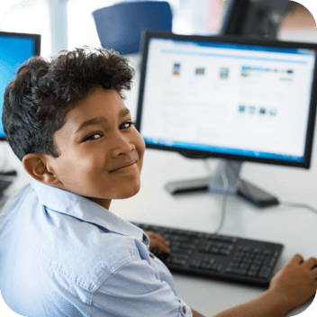 Bridging Worlds: Empowering Newcomer Language Learners | SmartClass by Robotel