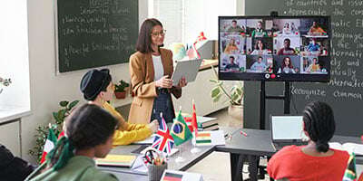 Go live with your students, right from within SmartClass